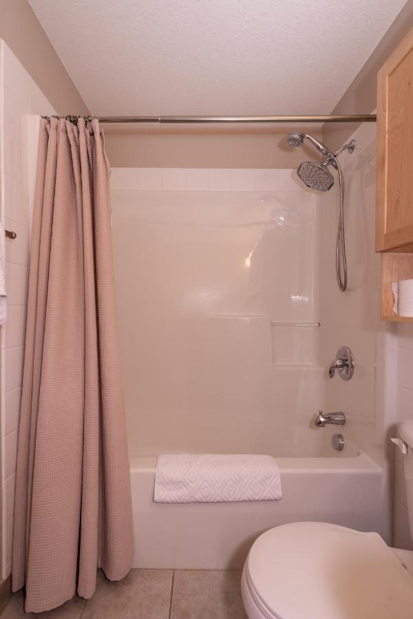 Fenwick Vacation Open Hot Tub Glorious Mountain 2 Bedroom Aparthotel Canmore